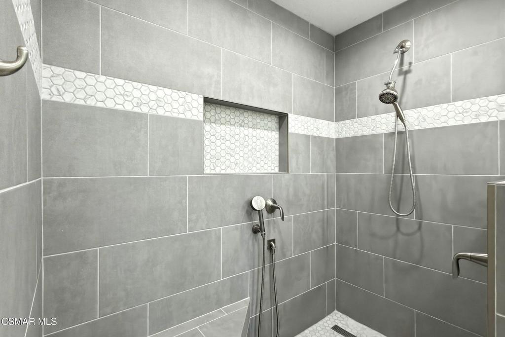 280 Ridgeton Lane, Unit A Simi Valley, CA 93065 - Photo 18 of 31