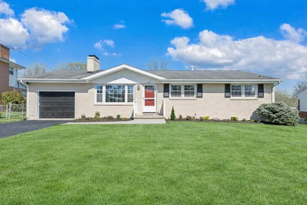 $309,000 | 2407 Laura Road Northwest, Roanoke, VA 24017