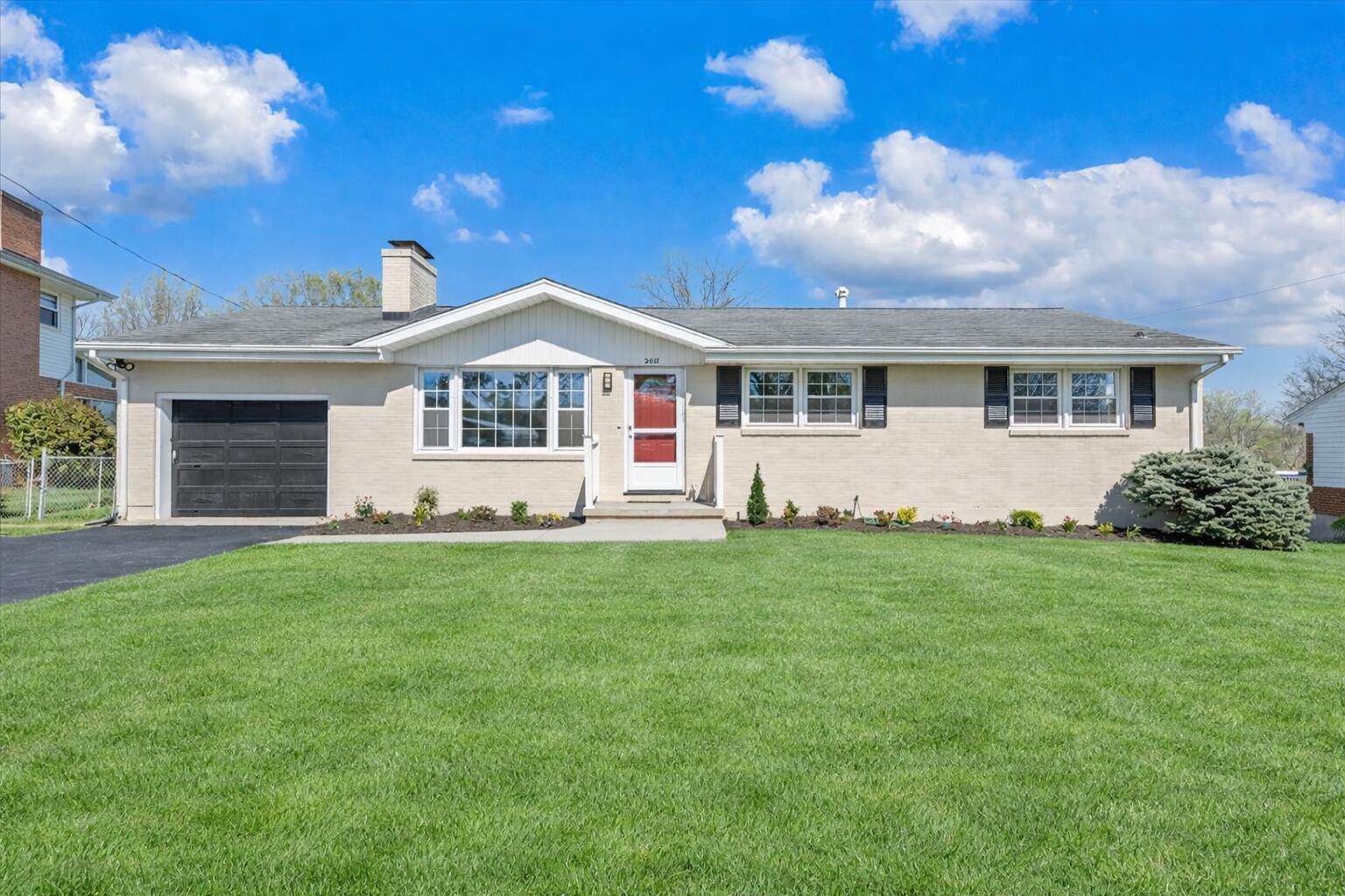 2407 Laura Road Northwest Roanoke, VA 24017 - Photo 1 of 51 Charming ranch-style house for sale