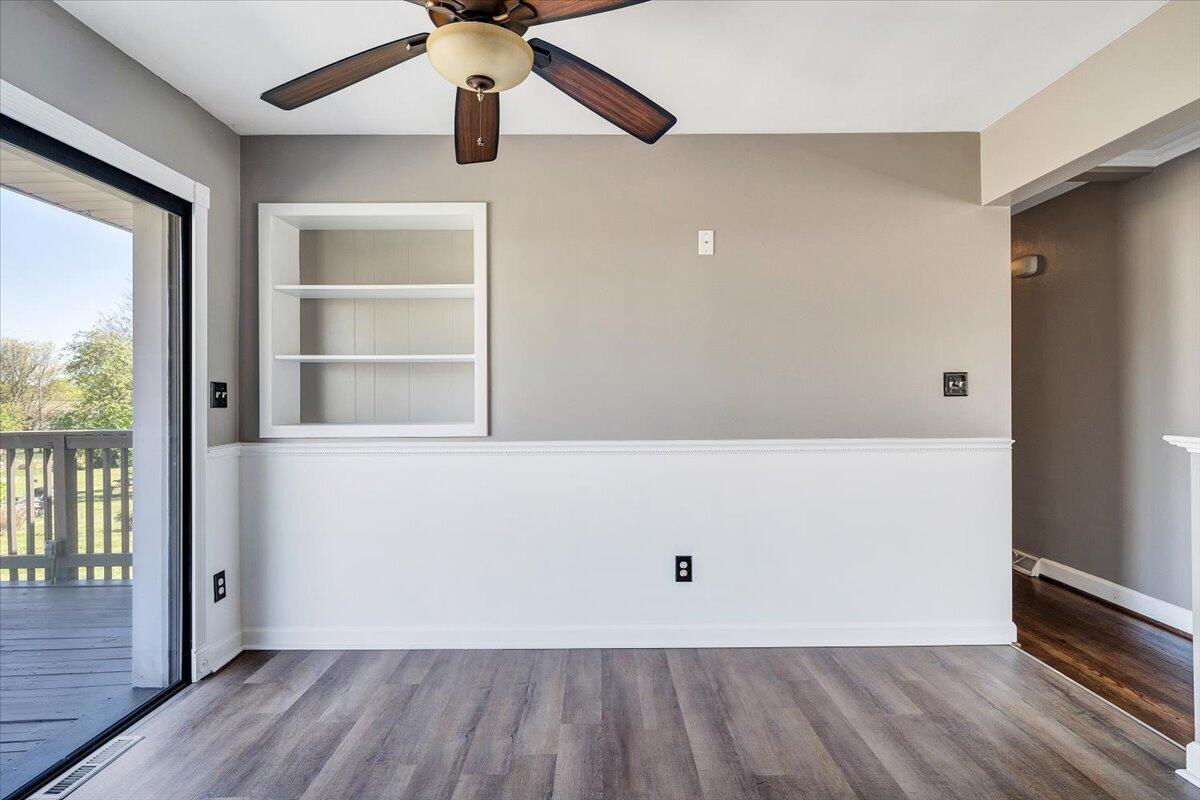 2407 Laura Road Northwest Roanoke, VA 24017 - Photo 14 of 51 11-MIB09886