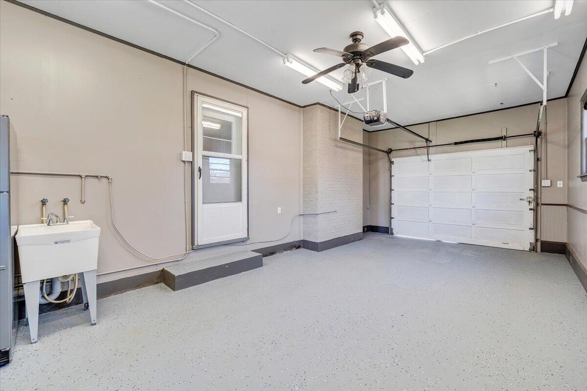 2407 Laura Road Northwest Roanoke, VA 24017 - Photo 30 of 51 31-MIB09946