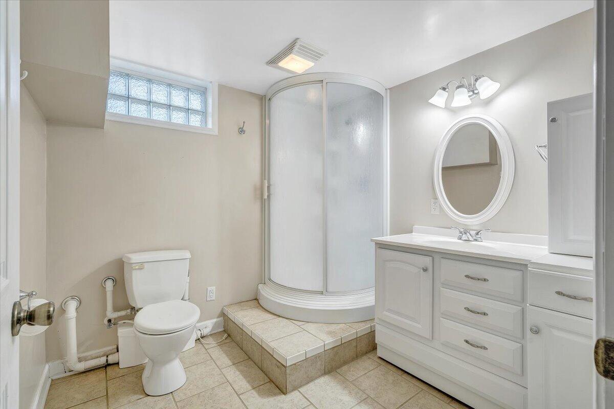 2407 Laura Road Northwest Roanoke, VA 24017 - Photo 37 of 51 38-MIB09979