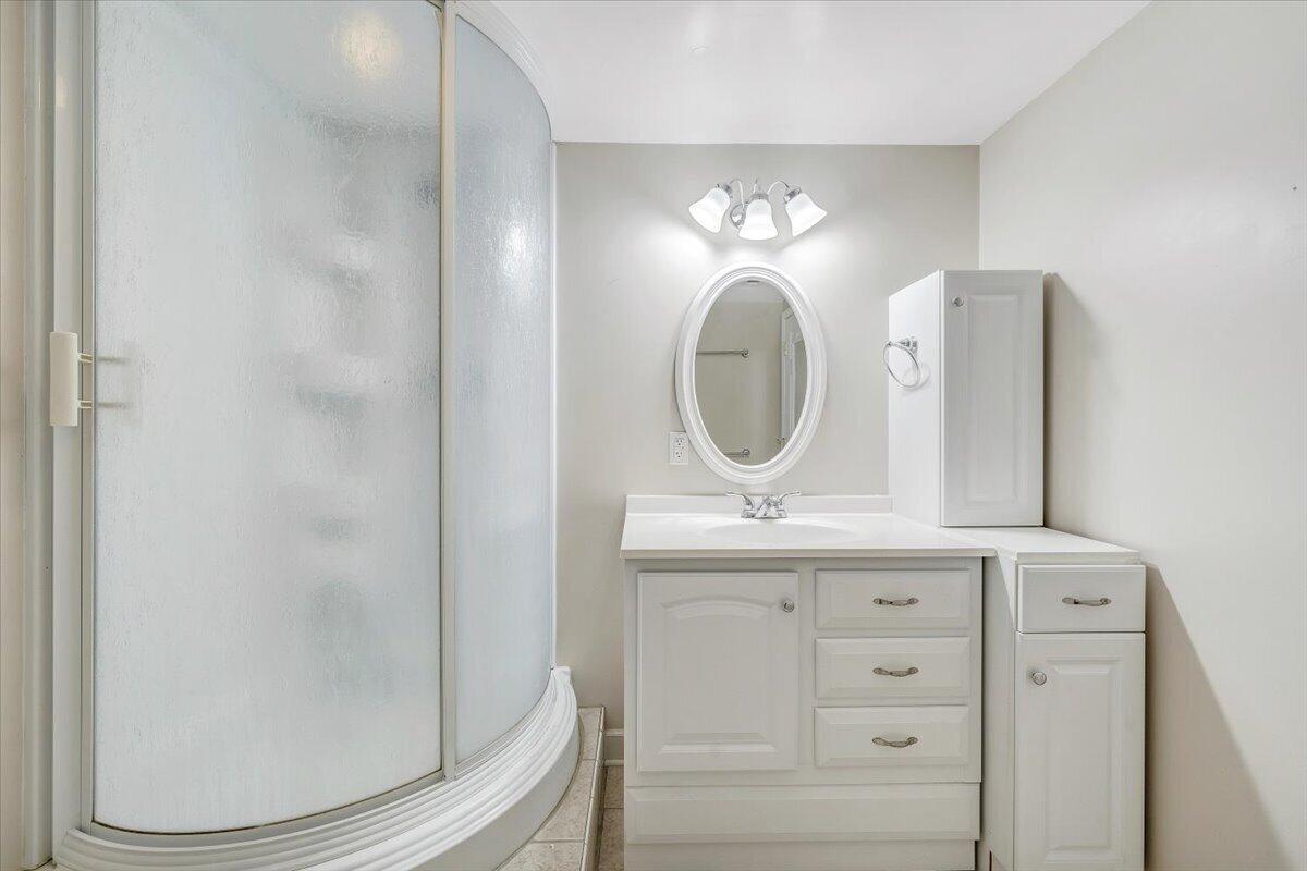 2407 Laura Road Northwest Roanoke, VA 24017 - Photo 38 of 51 39-MIB09982