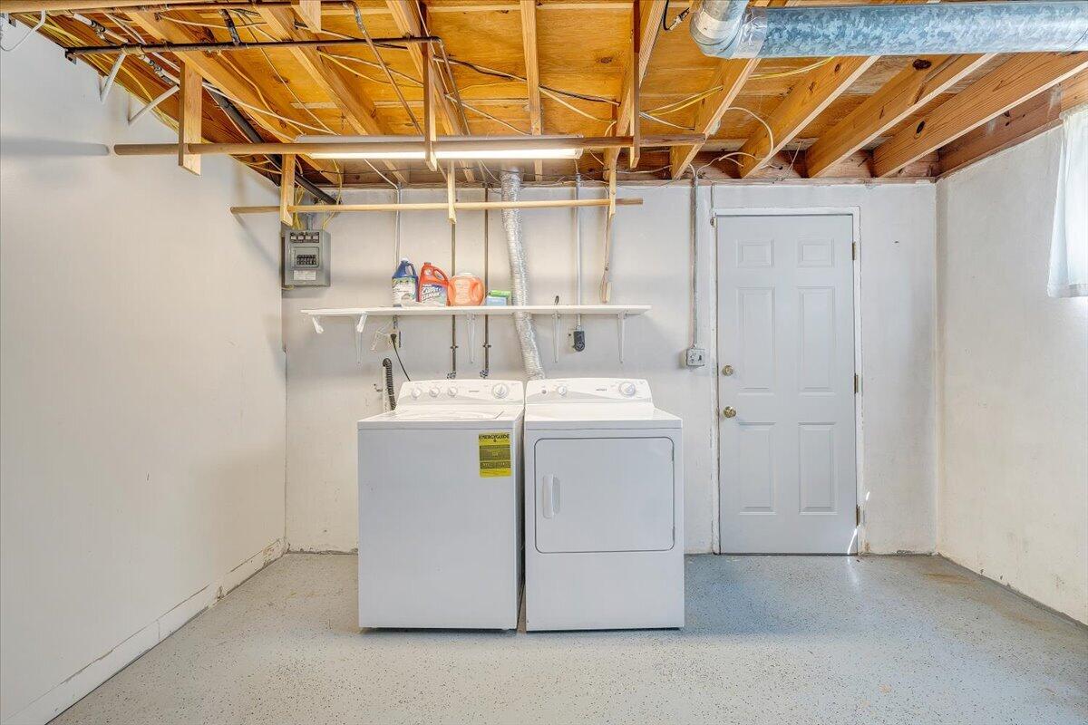 2407 Laura Road Northwest Roanoke, VA 24017 - Photo 41 of 51 42-MIB09976