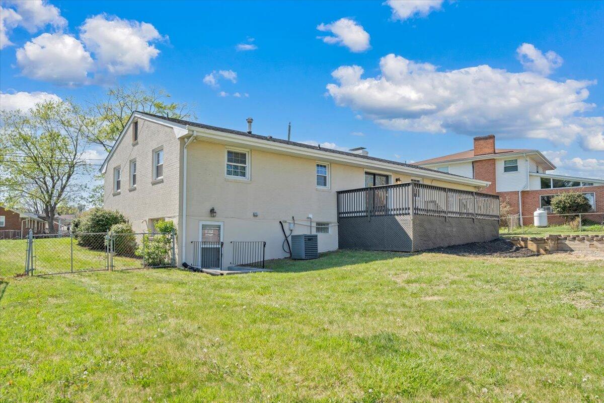 2407 Laura Road Northwest Roanoke, VA 24017 - Photo 42 of 51 43-MIB00013