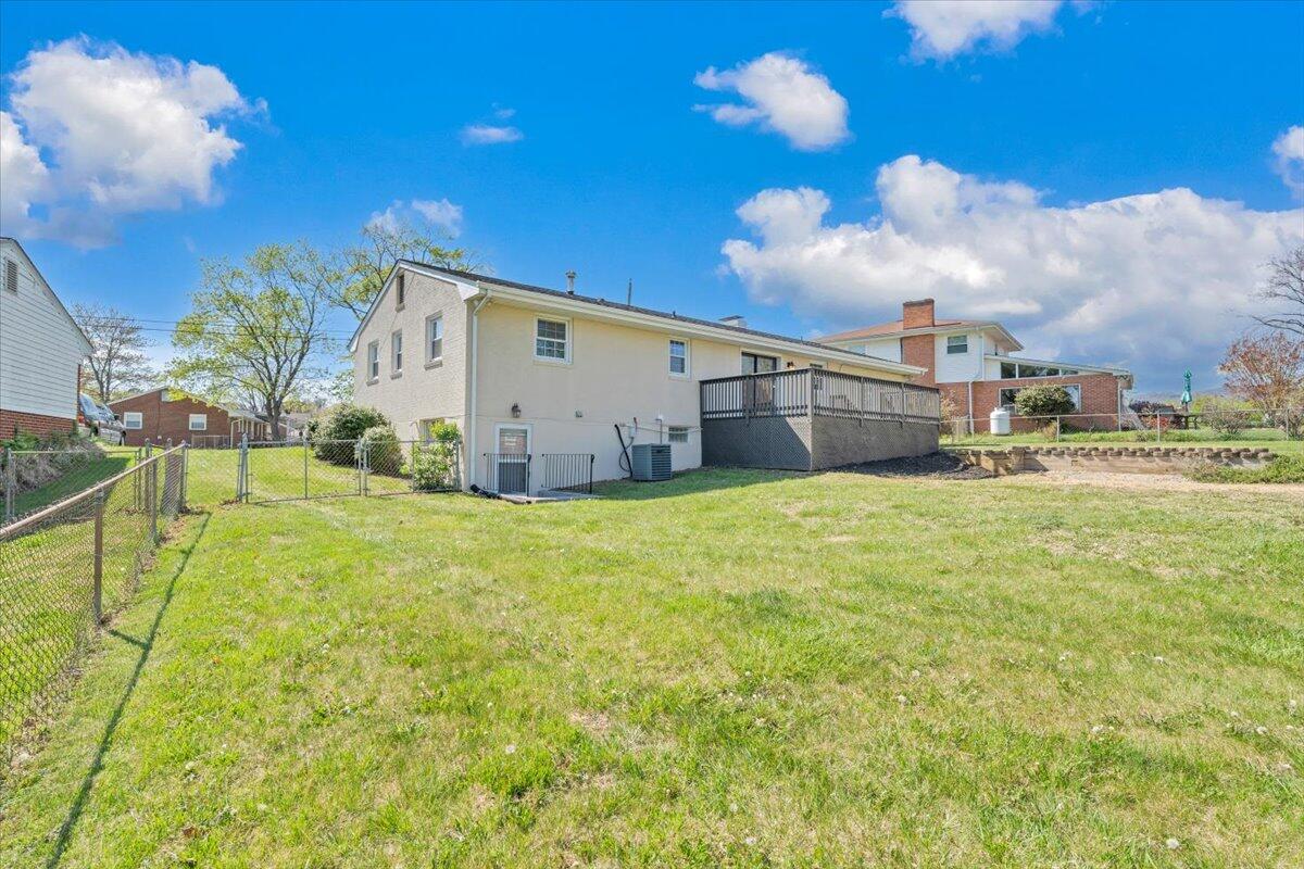 2407 Laura Road Northwest Roanoke, VA 24017 - Photo 43 of 51 44-MIB00016