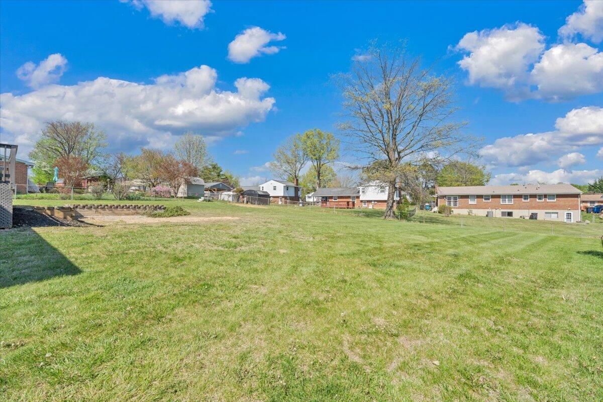 2407 Laura Road Northwest Roanoke, VA 24017 - Photo 44 of 51 45-MIB00019