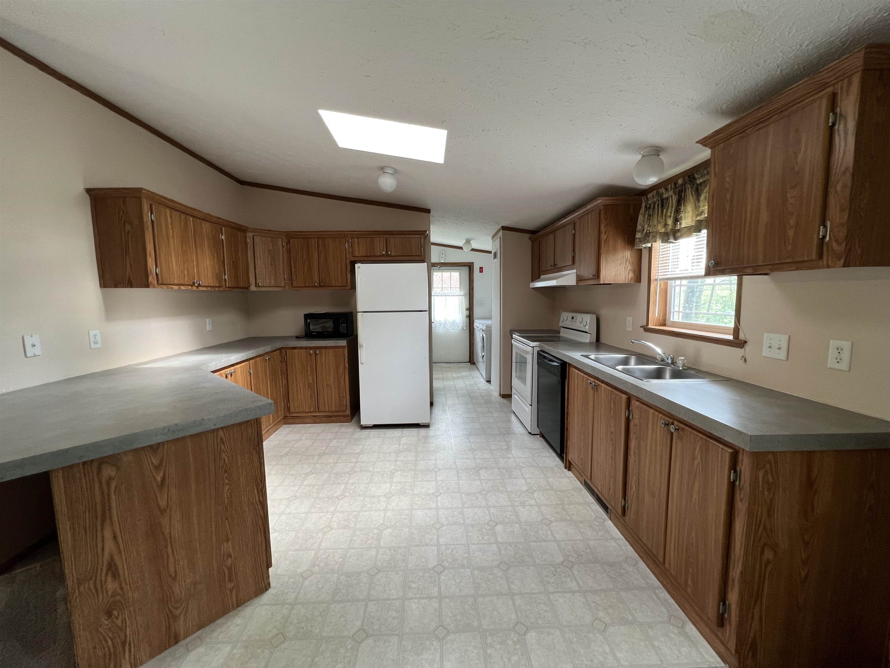 609 River Street, Unit 43 Castleton, VT 05735 - Photo 5 of 21