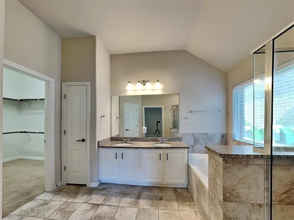 $2,450 | 816 Water Garden Circle, Little Elm, TX 75068
