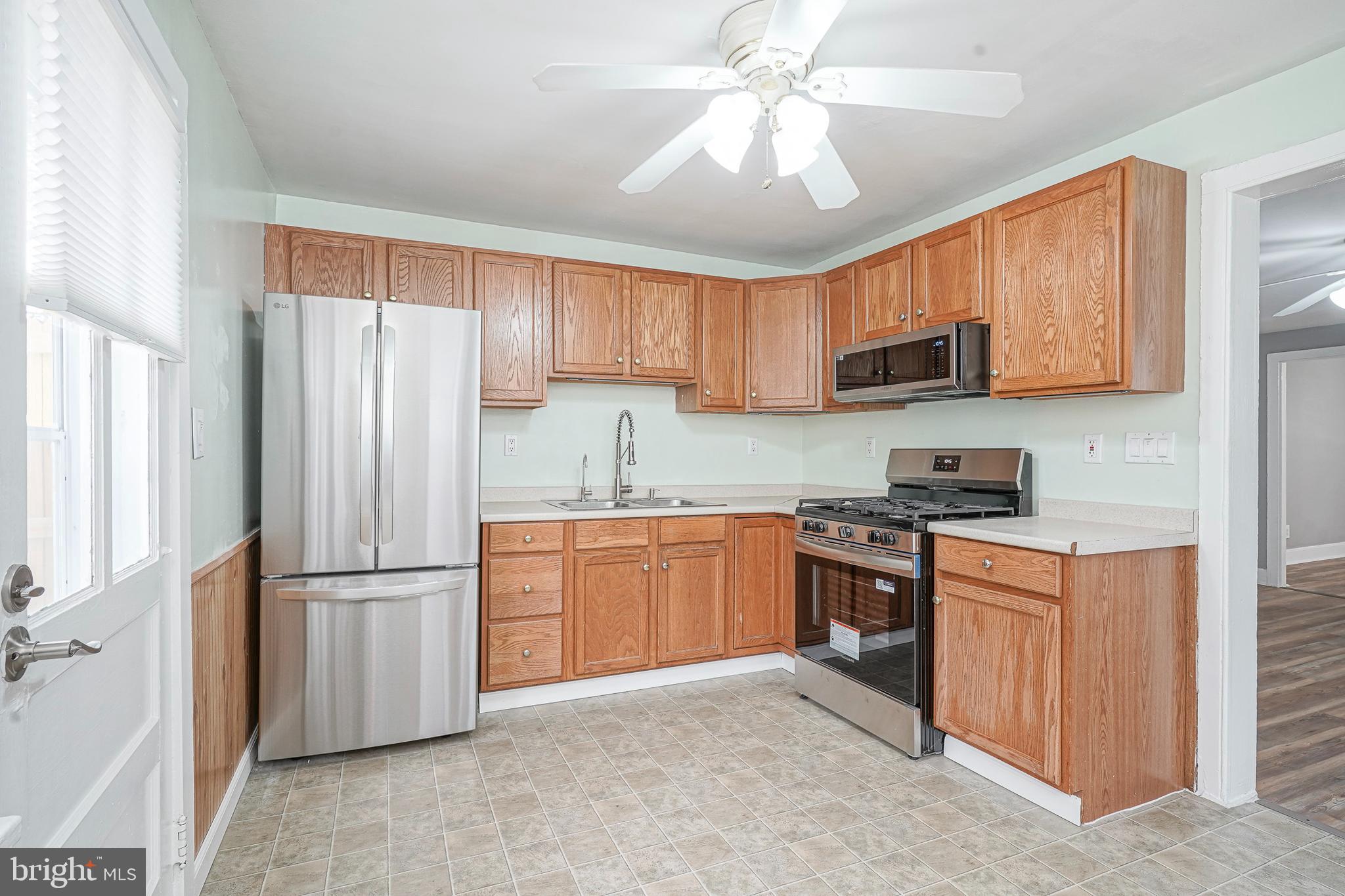 89 Main Street Bridgeport, NJ 08014 - Photo 13 of 33 Gallery Image 13