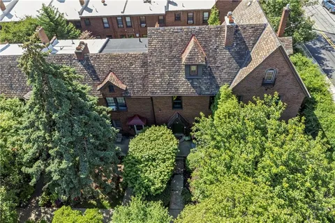 $450,000 | 561 South Negley Avenue, Unit 4, Pittsburgh, PA 15232