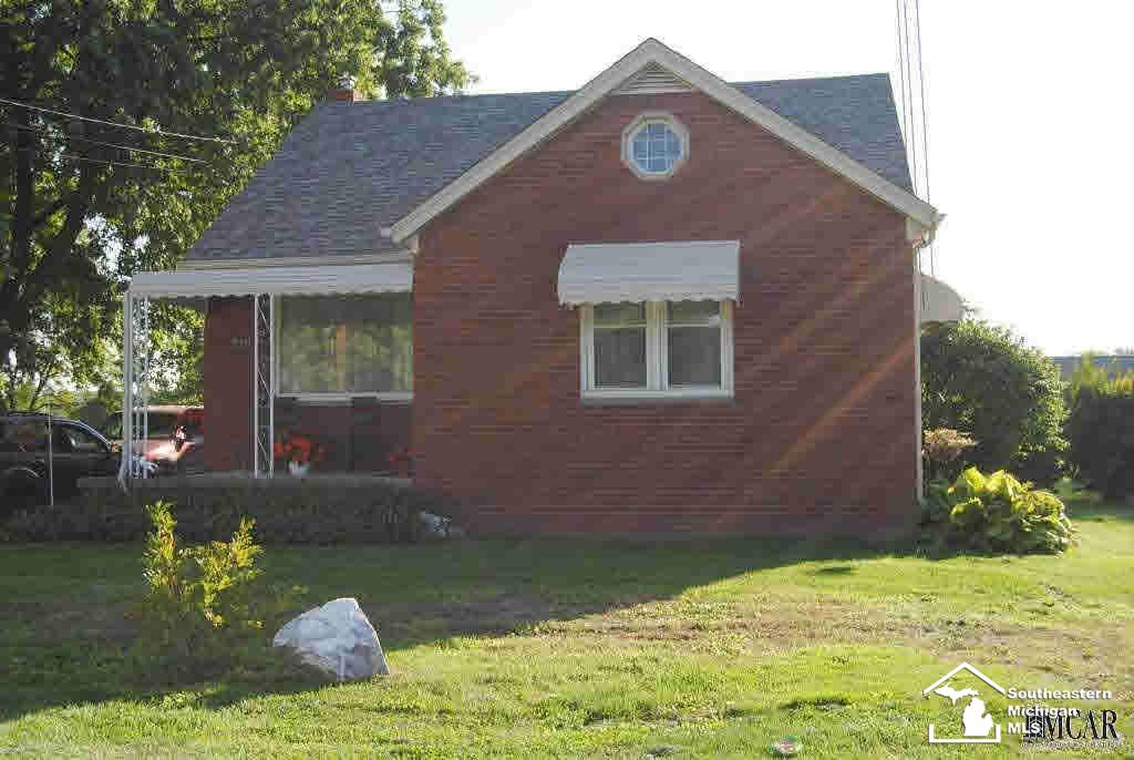 5331 East Dunbar Road Monroe, MI 48161 - Photo 27 of 28 Front Exterior