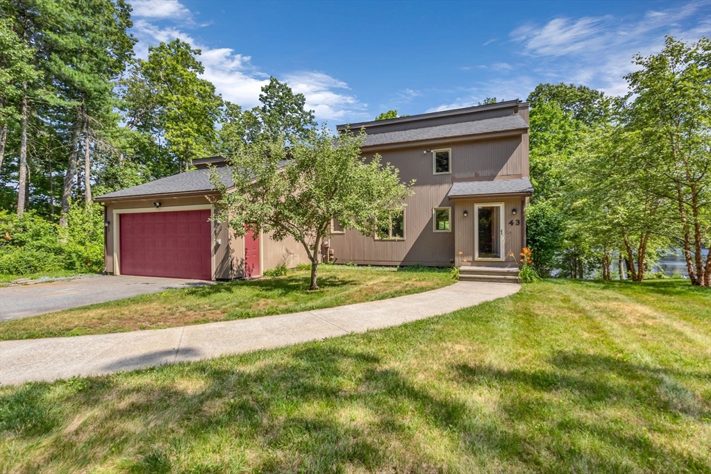 43 Hale Road Stow, MA 01775 - Photo 4 of 39 Gallery Image 4