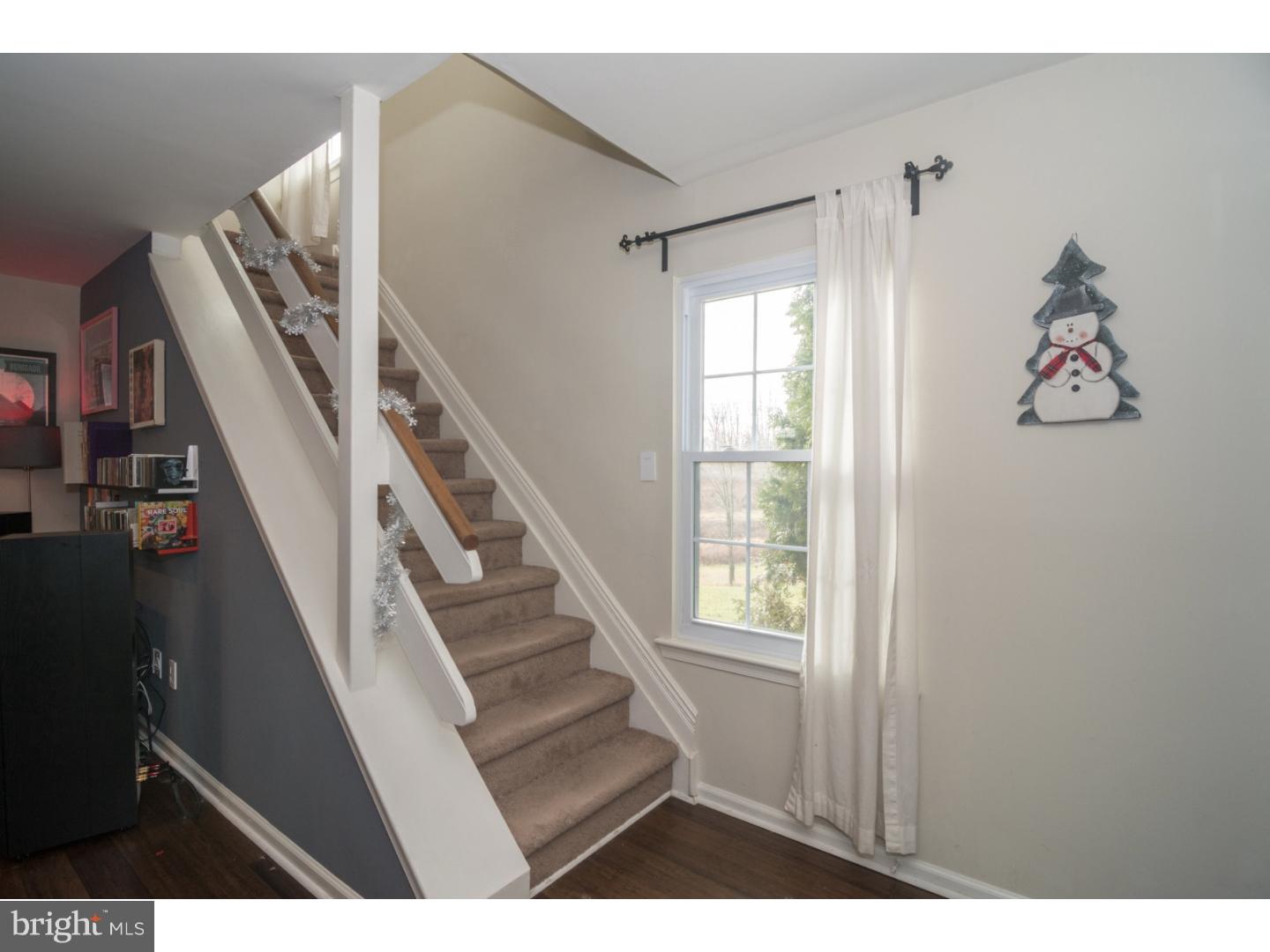 417 Tudor Road Collegeville, PA 19426 - Photo 14 of 24 Hallway