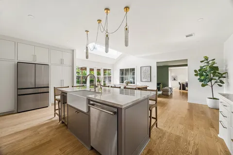 $1,395,000 | 6147 Ella Lee Lane, Houston, TX 77057
