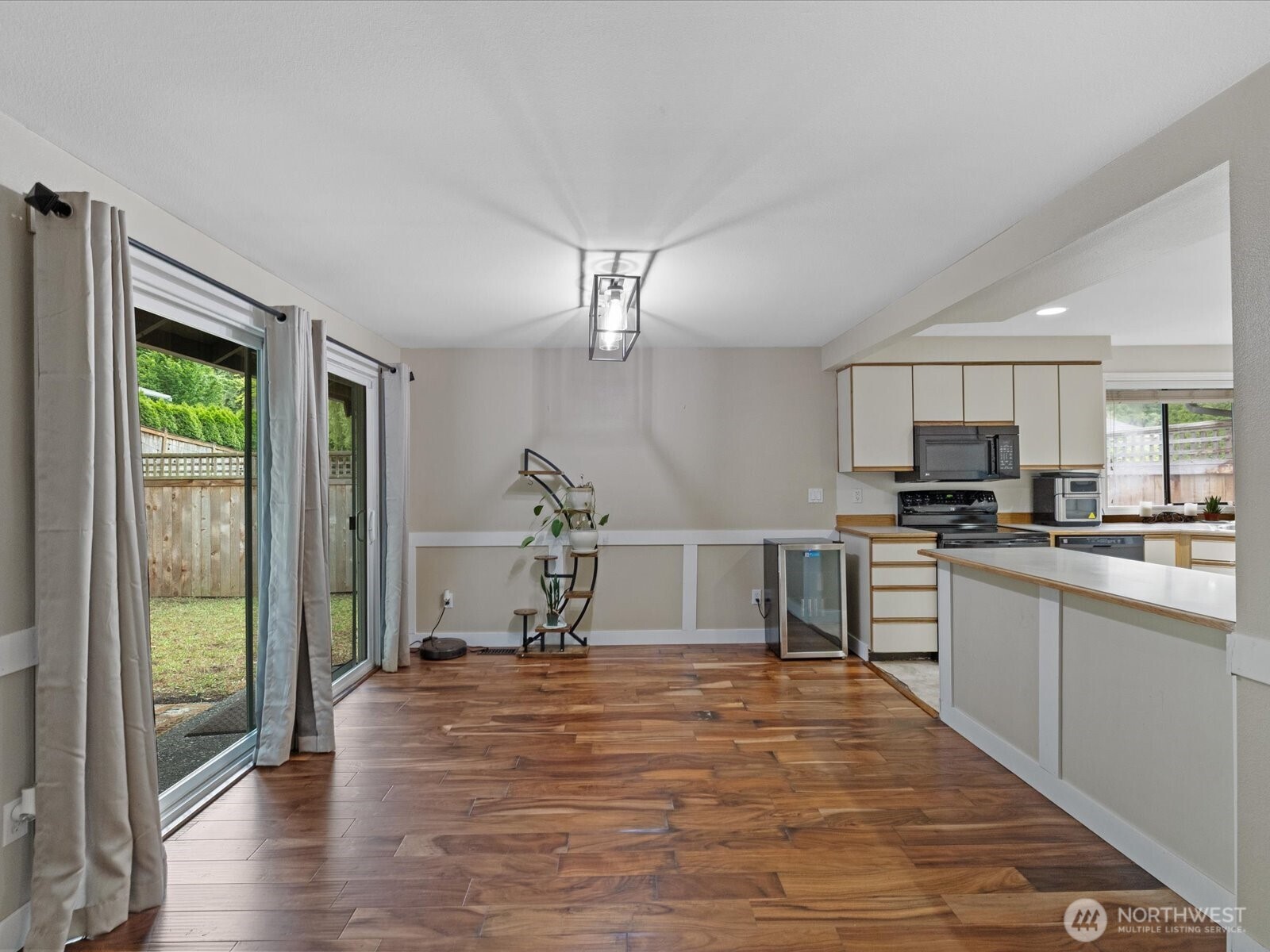 1726 174th Place Southeast Bothell, WA 98012 - Photo 3 of 29