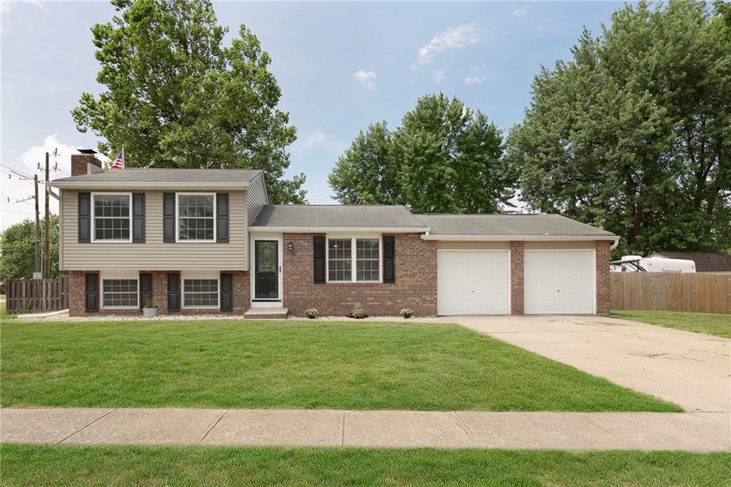 1002 Ridgepointe Drive Indianapolis, IN 46234 - Photo 1 of 25 Gallery Image 1