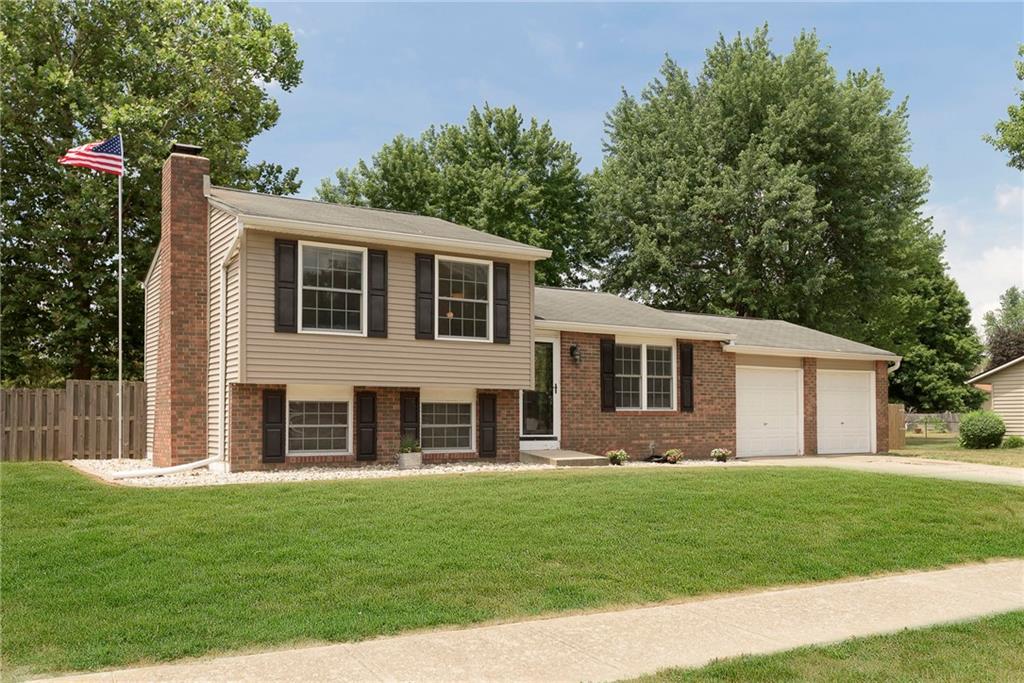 1002 Ridgepointe Drive Indianapolis, IN 46234 - Photo 2 of 25 Gallery Image 2