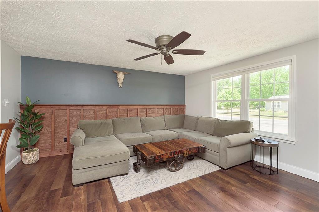 1002 Ridgepointe Drive Indianapolis, IN 46234 - Photo 4 of 25 Gallery Image 4