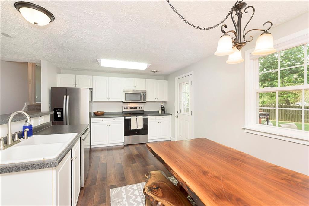 1002 Ridgepointe Drive Indianapolis, IN 46234 - Photo 8 of 25 Gallery Image 8