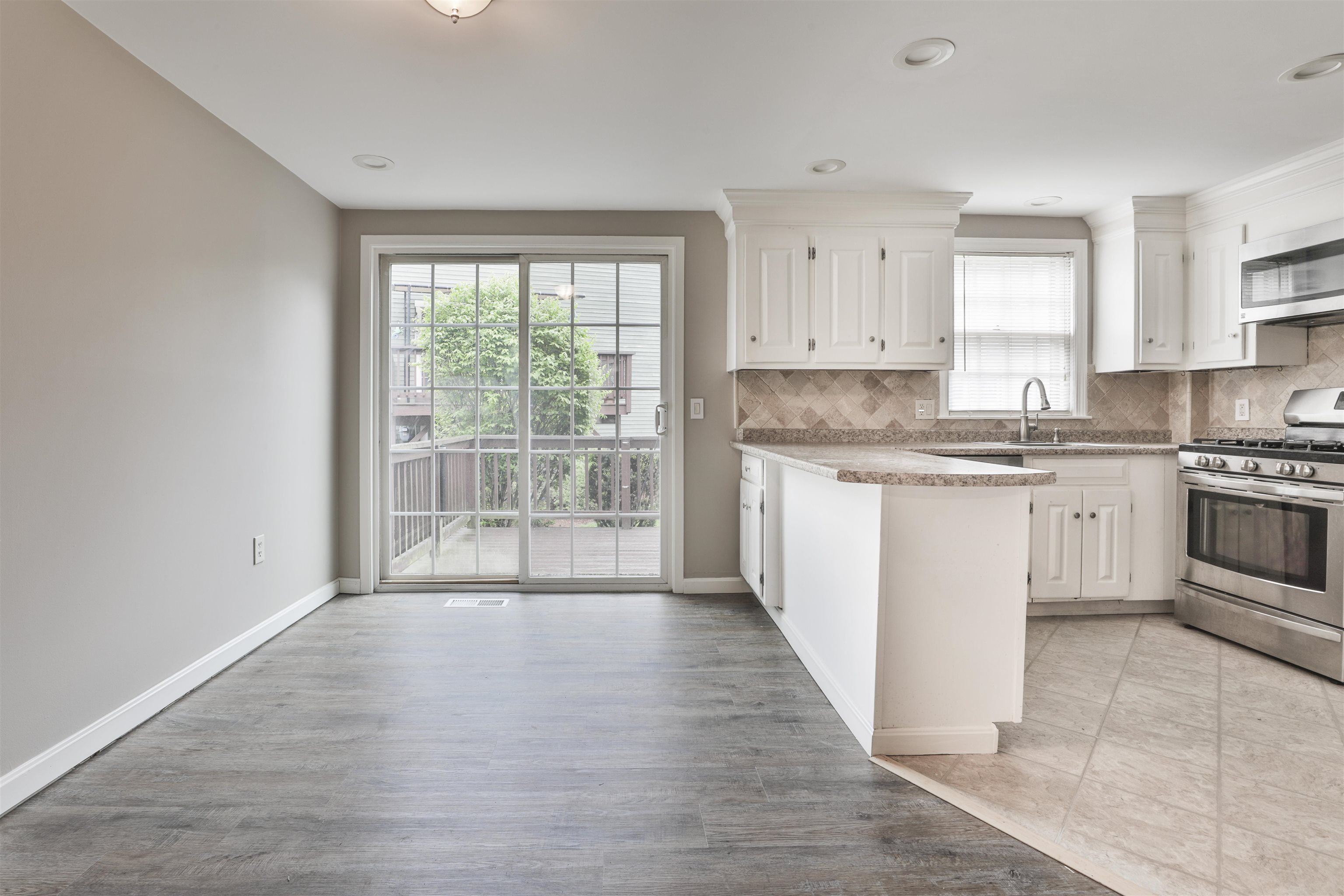 37 Cannongate III Road Nashua, NH 03063 - Photo 9 of 25