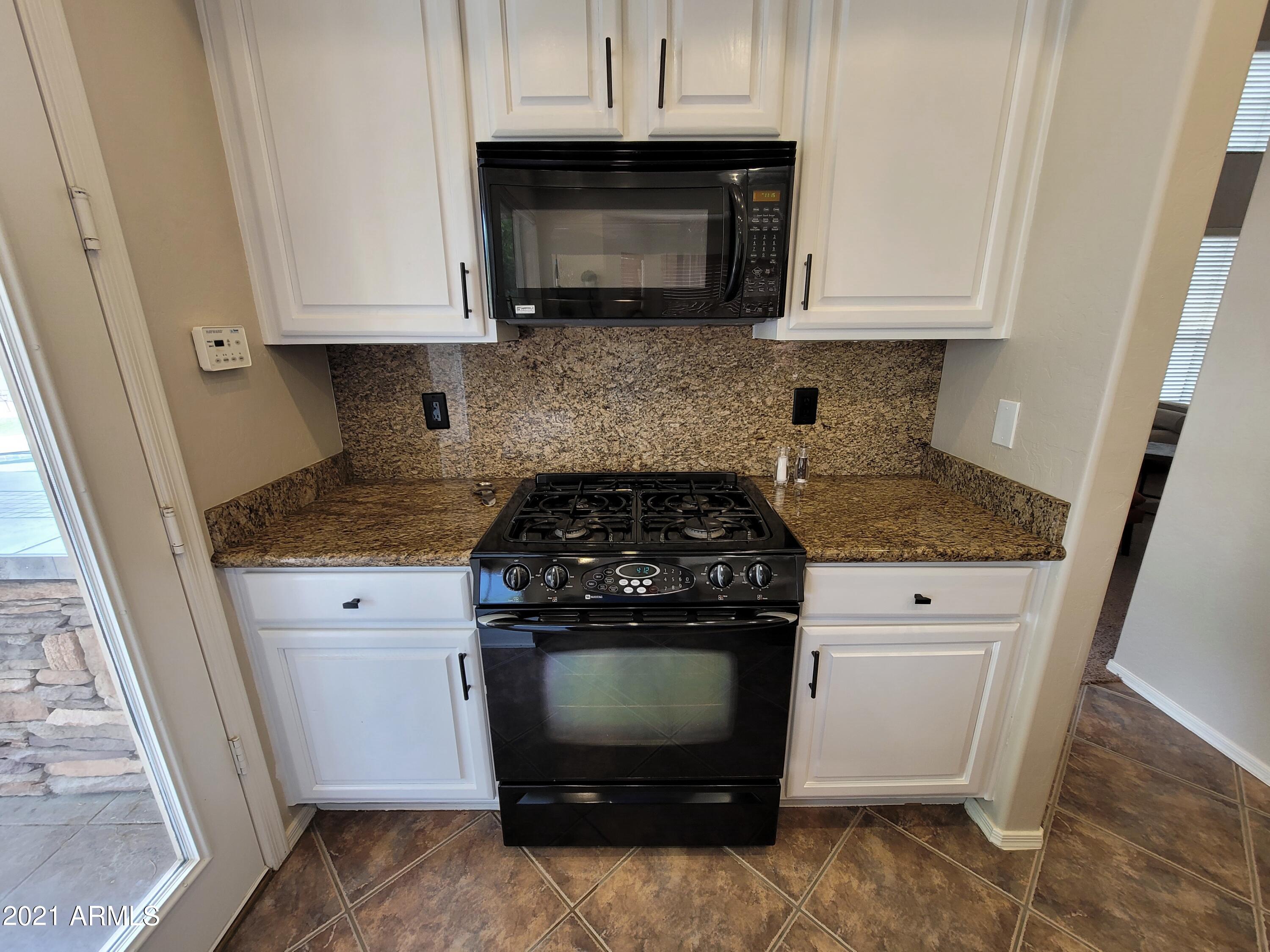 4115 North Boulder Canyon Mesa, AZ 85207 - Photo 11 of 62 Gas Range
