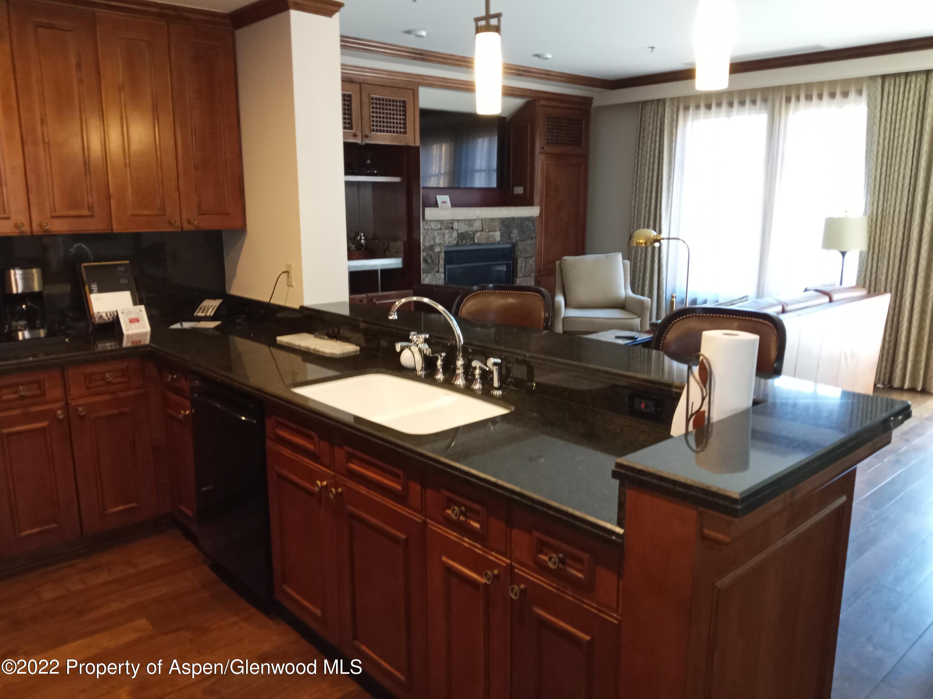 39 Boomerang Road, Unit 8415 WINTER INTEREST 5 Aspen, CO 81611 - Photo 18 of 33 20221021_130913