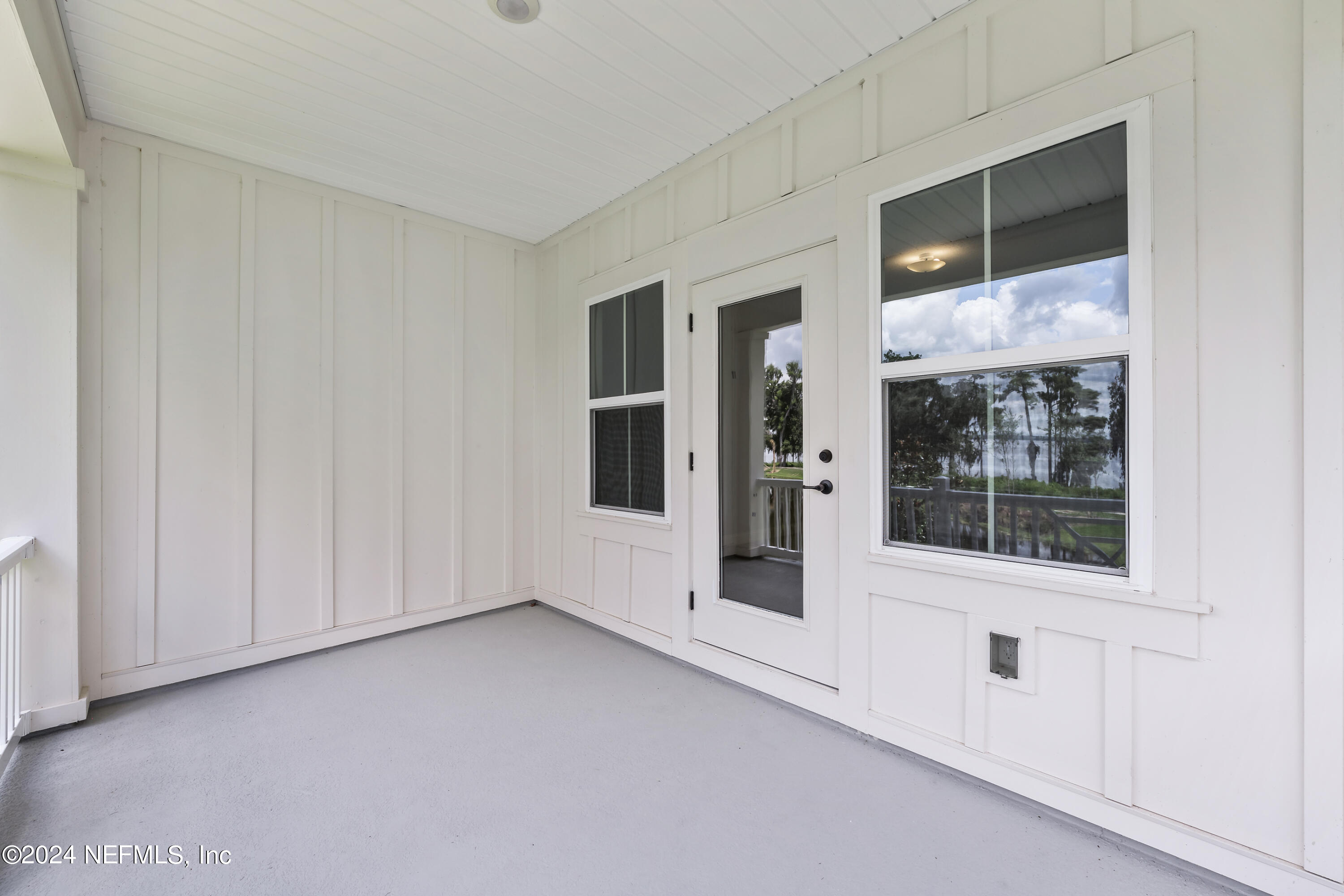 27 Oak Pk Drive St. Johns, FL 32259 - Photo 30 of 71 a view of an empty room with a window