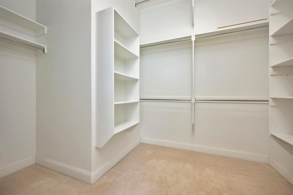 1052 Highpoint Way Roanoke, TX 76262 - Photo 15 of 24 Large office