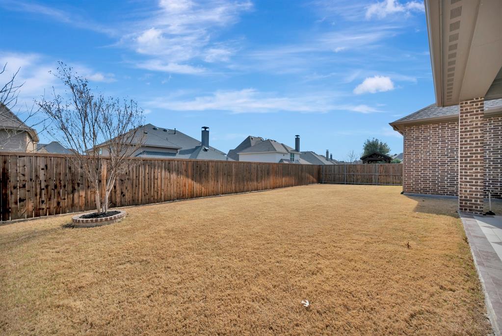 1052 Highpoint Way Roanoke, TX 76262 - Photo 24 of 24 Large yard