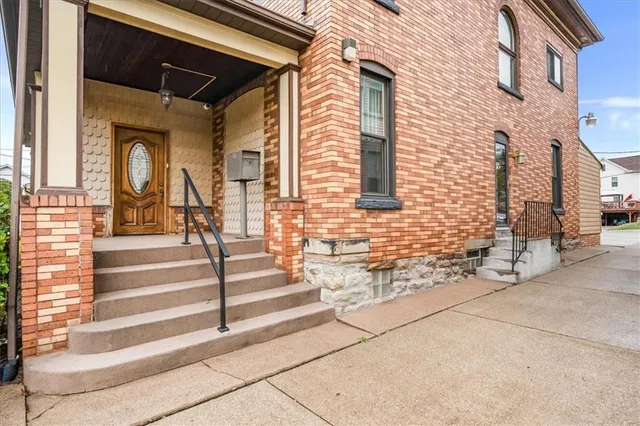 $399,000 | 326 West Pike Street, Canonsburg, PA 15317