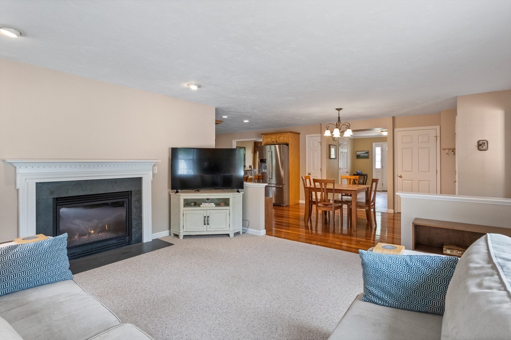 45 Taylor Road Maynard, MA 01754 - Photo 18 of 42