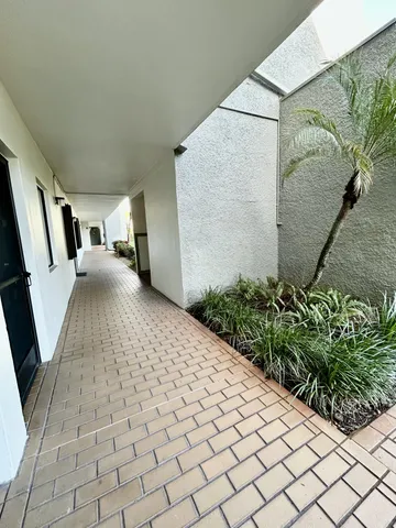 $2,100 | 4801 Esedra Court, Unit 104, Lake Worth, FL 33467