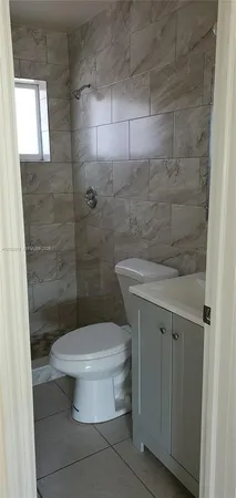 $1,200 | 2230 Madison Street, Unit 3, Hollywood, FL 33020