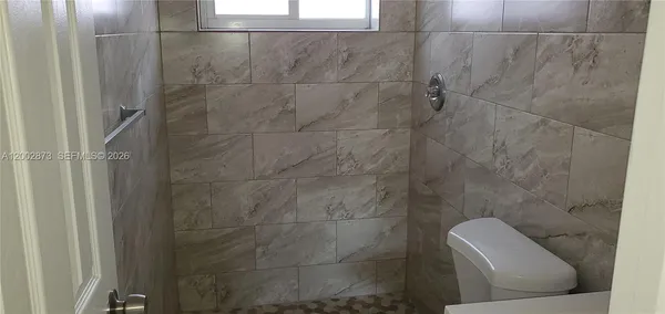 $1,200 | 2230 Madison Street, Unit 3, Hollywood, FL 33020