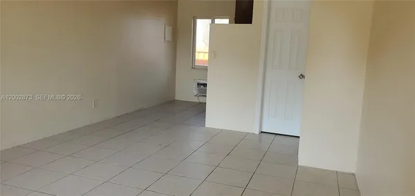 $1,200 | 2230 Madison Street, Unit 3, Hollywood, FL 33020