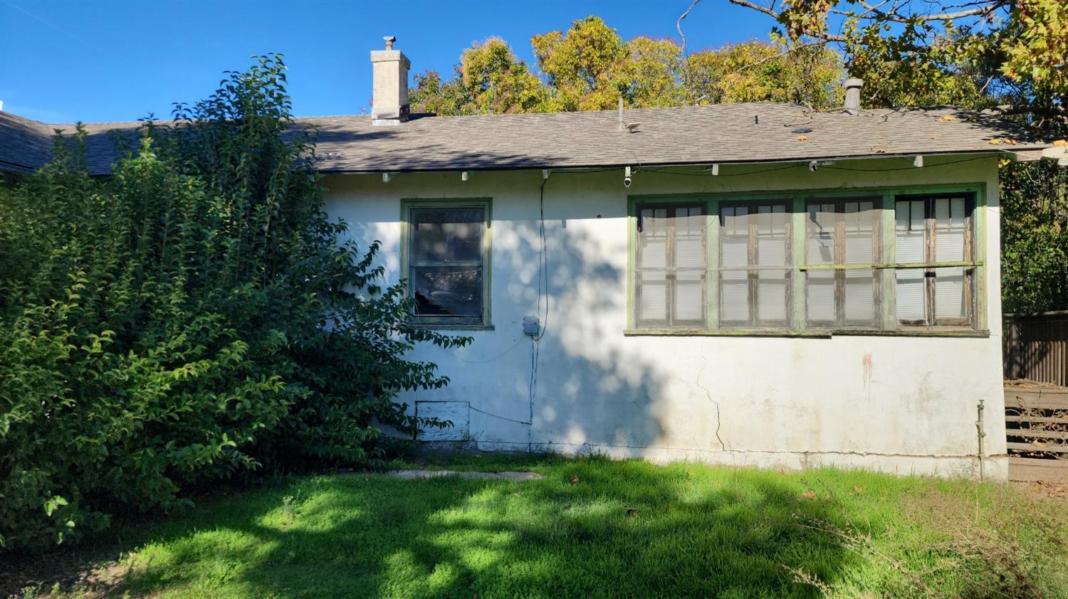 406 2nd Street Arbuckle, CA 95912 - Photo 31 of 31 a view of a house with a garden