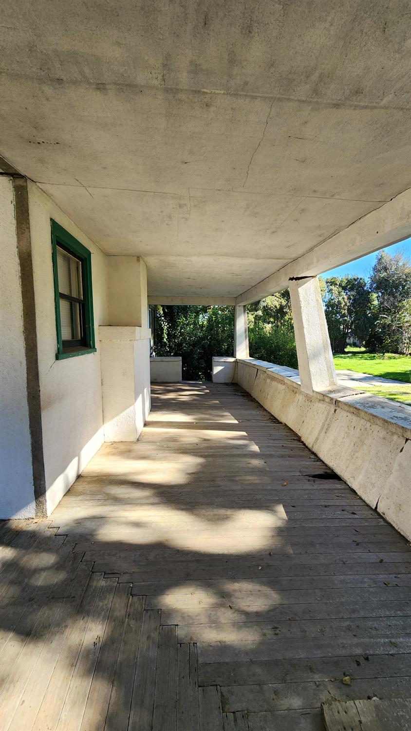 406 2nd Street Arbuckle, CA 95912 - Photo 8 of 31 a view of an empty room