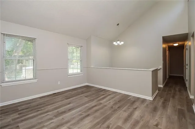 $2,085 | 6471 North Delta Avenue, Kansas City, MO 64151