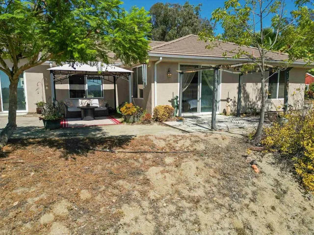 $1,199,000 | 40487 Rock Mountain Drive, Fallbrook, CA 92028