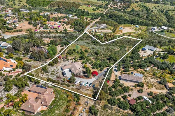 $1,175,000 | 40487 Rock Mountain Drive, Fallbrook, CA 92028