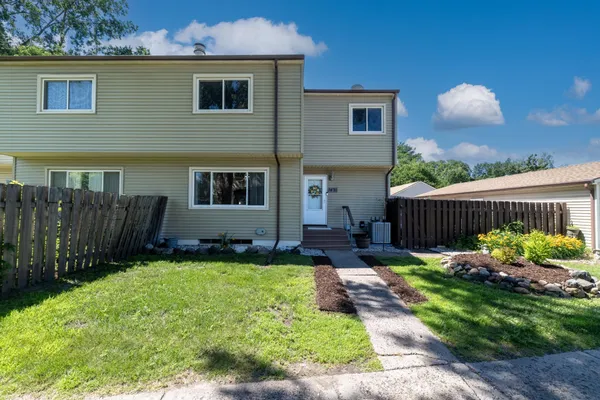 $244,900 | 3470 Greenwood Court South, Eagan, MN 55122