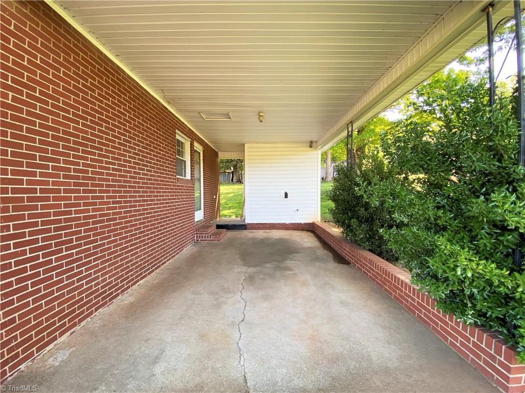 433 Janet Road Stoneville, NC 27048 - Photo 19 of 28 Carport