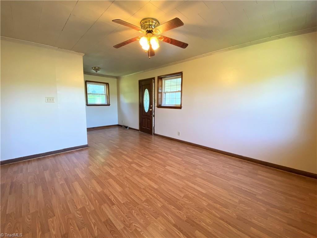 433 Janet Road Stoneville, NC 27048 - Photo 3 of 28 Additional view of living room