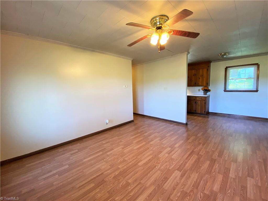 433 Janet Road Stoneville, NC 27048 - Photo 4 of 28 Additional view of living room