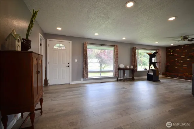 a view of a big room with closet area