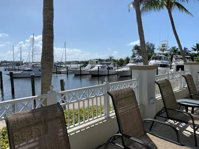 a view of deck with patio table and chairs