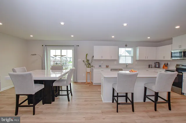 $2,750 | 17 Changing Season Way, Hedgesville, WV 25427