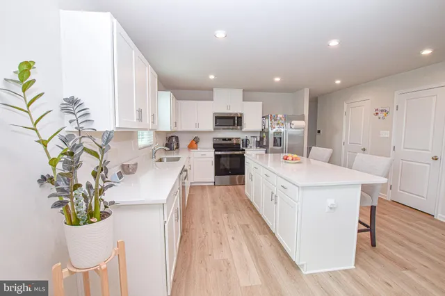 $2,750 | 17 Changing Season Way, Hedgesville, WV 25427