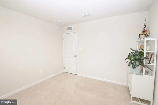 $2,750 | 17 Changing Season Way, Hedgesville, WV 25427